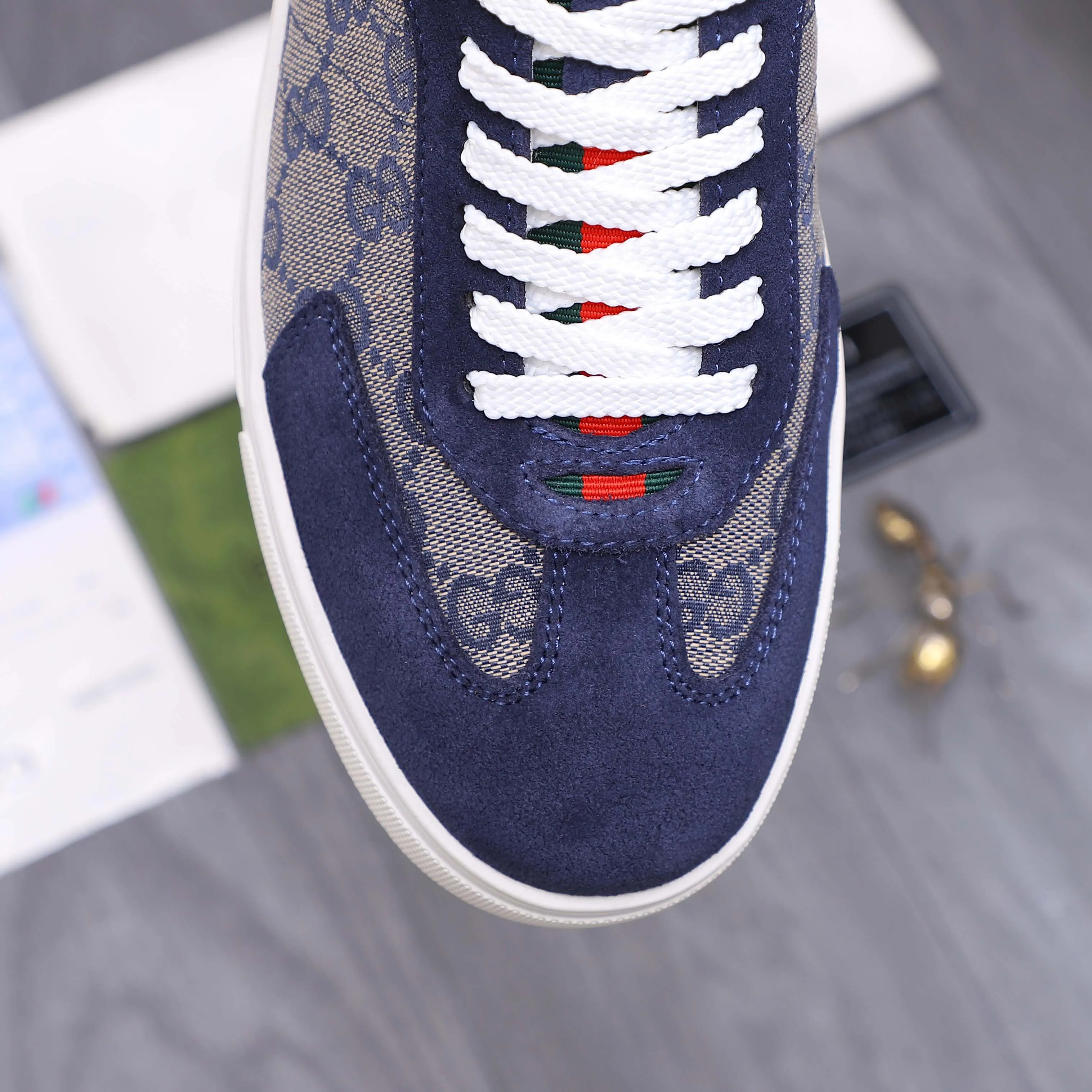Men's shoes 💰p400 Product trademark: GUCCI "Gucci" casual lace-up men's shoes Regular size: 38-45 (45 is custom-made and non-returnable) Product materials: Selected classic woven stitching frosted cowhide upper, pigskin lining, original rubber outsole